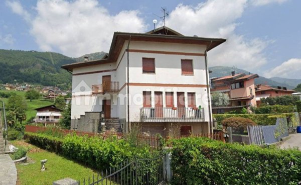 appartamento in vendita a Gandino