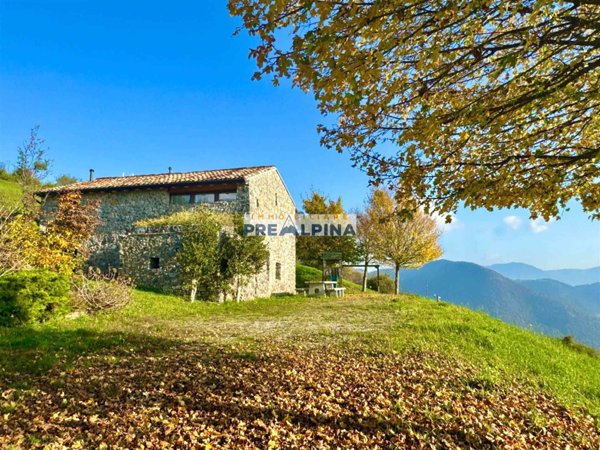 quadrivano in vendita a Gandino
