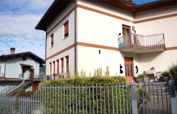 casa indipendente in vendita a Gandino