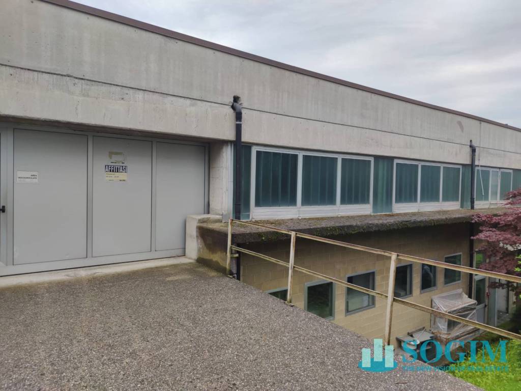 locale di sgombero in vendita a Gandino