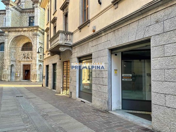 negozio in vendita a Gandino