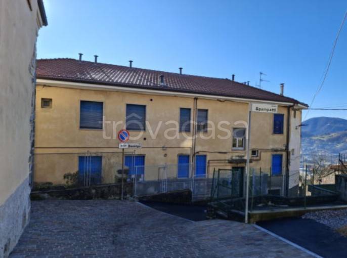 appartamento in vendita a Gandino