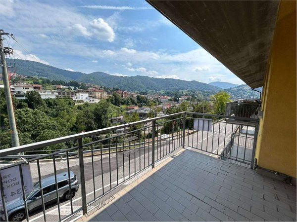 appartamento in vendita a Gandino