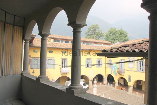 appartamento in vendita a Gandino