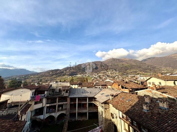 appartamento in vendita a Gandino