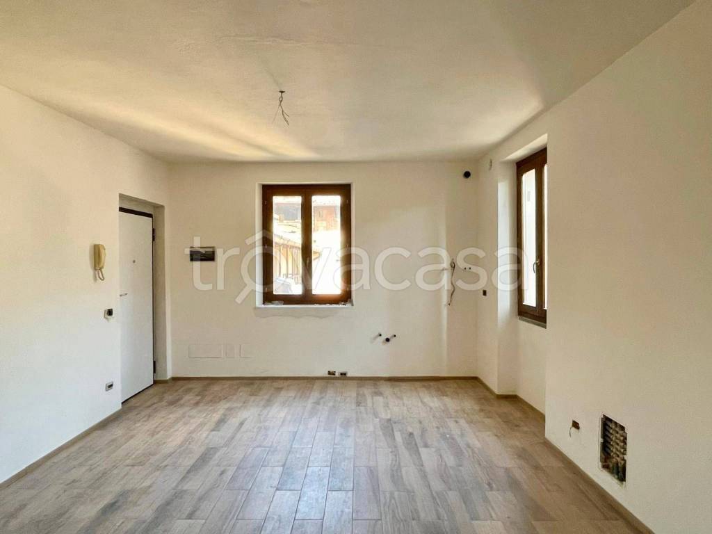 appartamento in vendita a Gandino