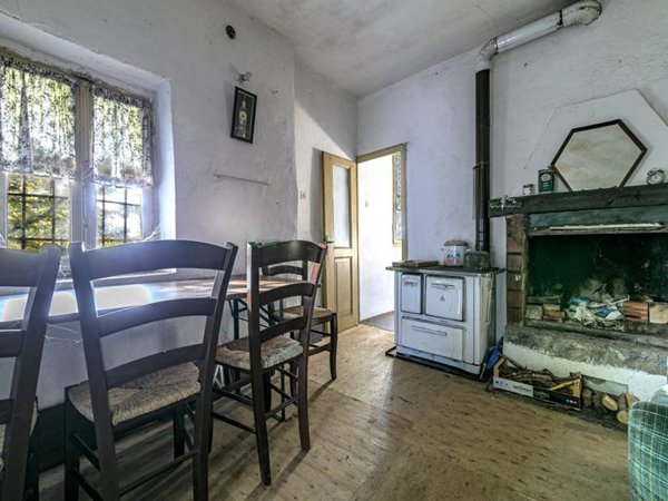 casa indipendente in vendita a Gandino in zona Barzizza