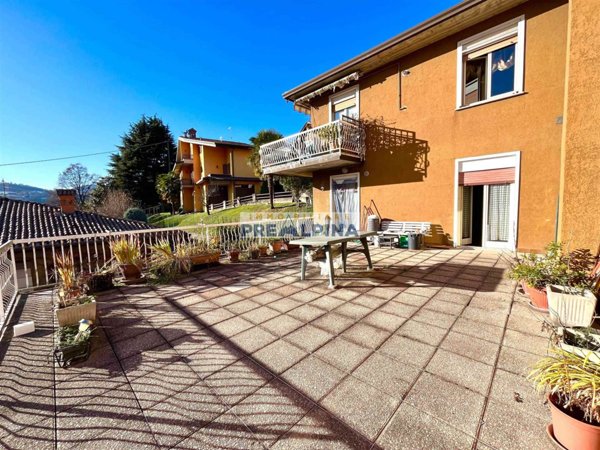 appartamento in vendita a Gandino