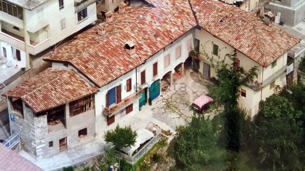 appartamento in vendita a Gandino