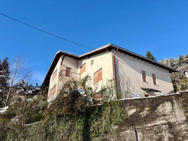 casa indipendente in vendita a Gandino in zona Barzizza