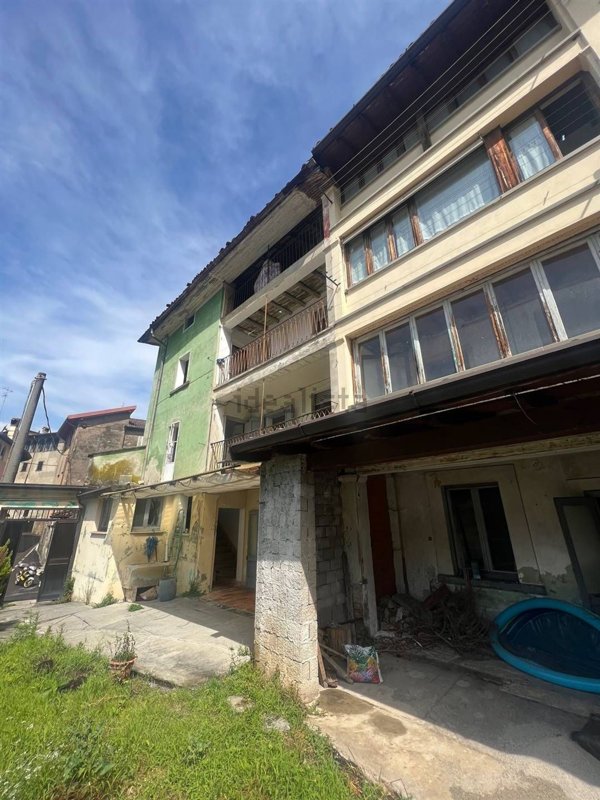 appartamento in vendita a Gandino