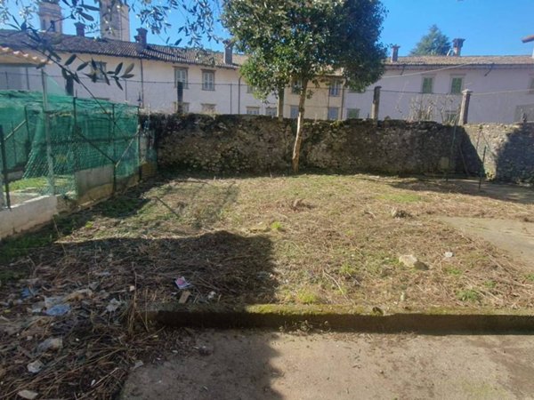 casa indipendente in vendita a Gandino