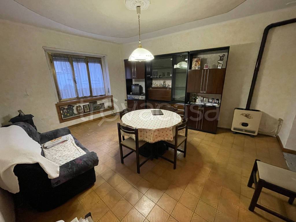 appartamento in vendita a Gandino