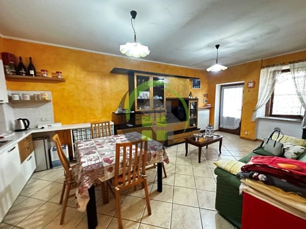 appartamento in vendita a Gandino