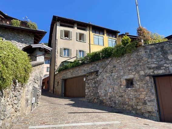 casa indipendente in vendita a Gandino in zona Barzizza
