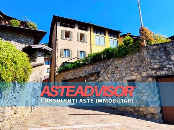 casa indipendente in vendita a Gandino in zona Barzizza