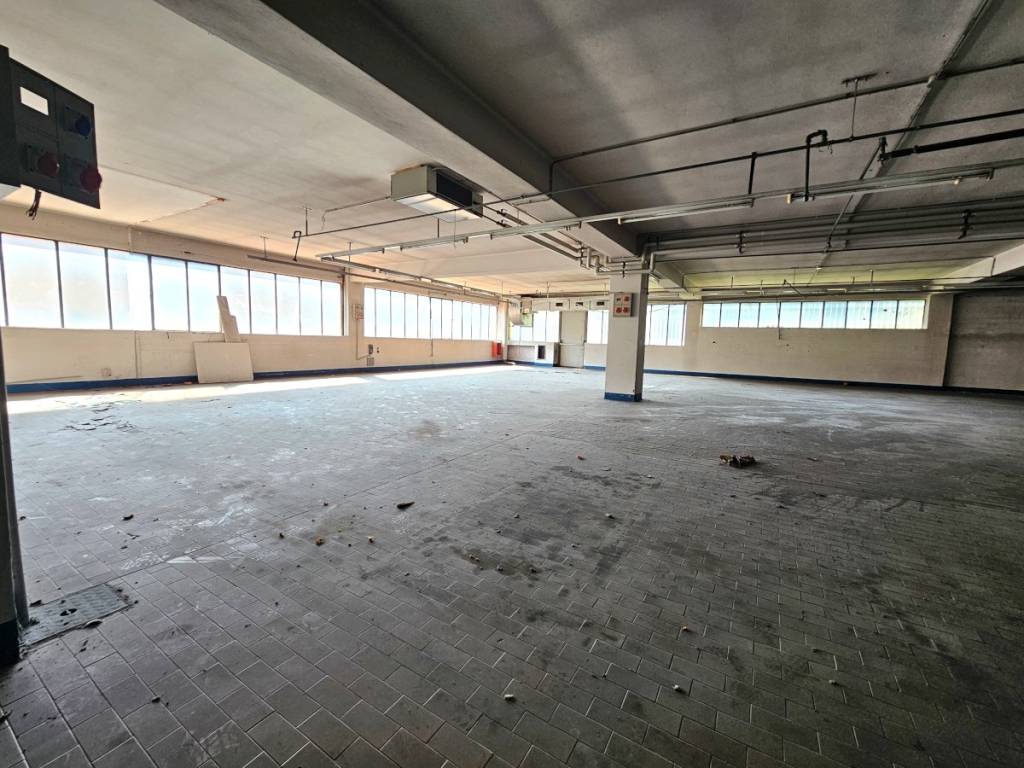 locale di sgombero in vendita a Gandino