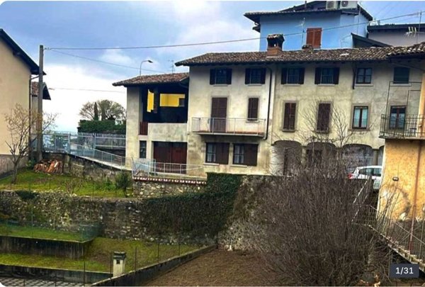 appartamento in vendita a Gandino in zona Cirano