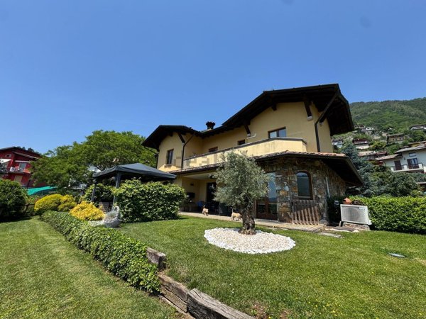 casa indipendente in vendita a Gandino in zona Barzizza