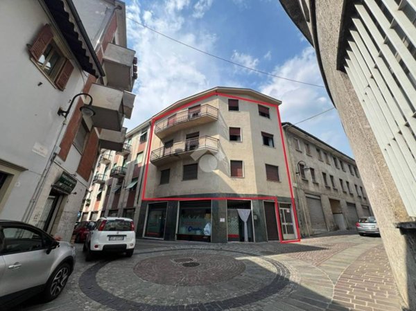 casa indipendente in vendita a Gandino