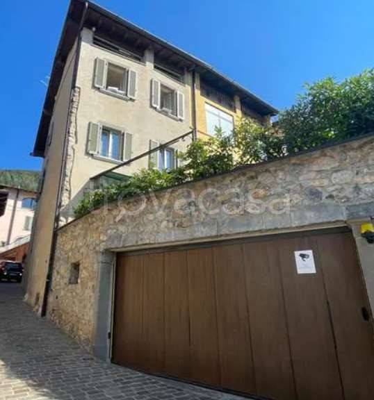 casa indipendente in vendita a Gandino in zona Barzizza
