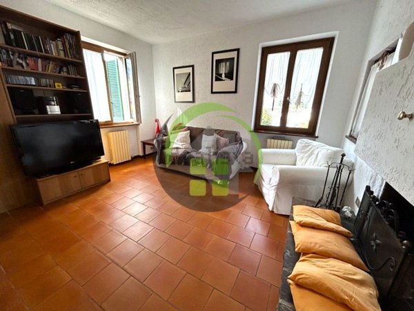 appartamento in vendita a Gandino in zona Cirano