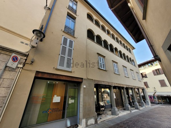 appartamento in vendita a Gandino in zona Cirano