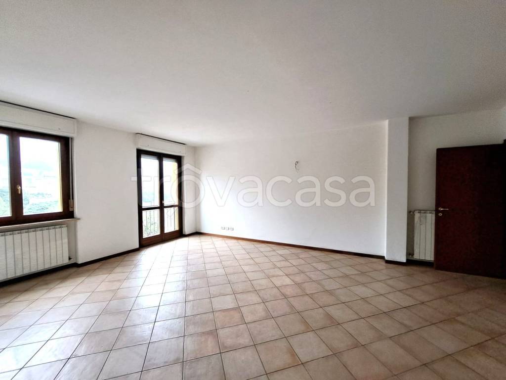 appartamento in vendita a Gandino