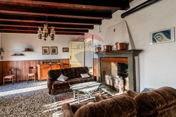 casa indipendente in vendita a Gandosso