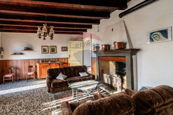 casa semindipendente in vendita a Gandosso