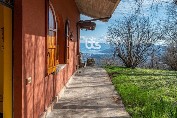 casa indipendente in vendita a Gandosso