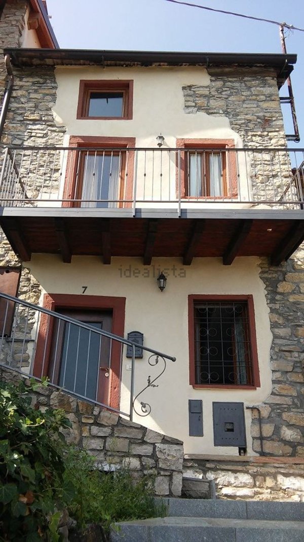 casa semindipendente in vendita a Gandosso