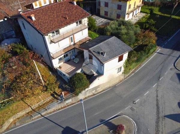 casa indipendente in vendita a Gandosso