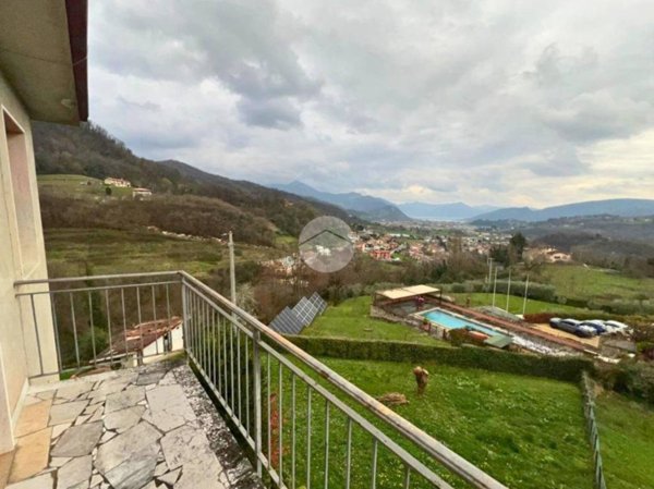 casa indipendente in vendita a Gandosso