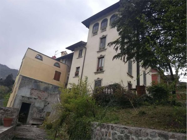casa indipendente in vendita a Gaverina Terme