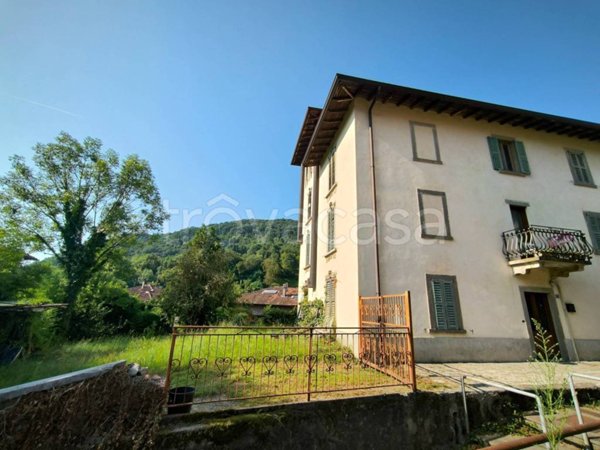 casa indipendente in vendita a Gaverina Terme