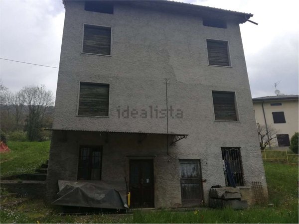 pentavano in vendita a Gaverina Terme