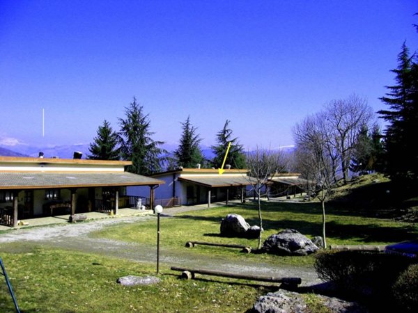 intera palazzina in vendita a Gaverina Terme