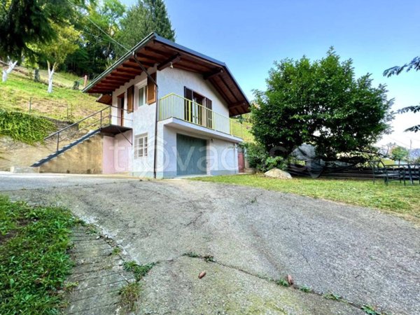 casa indipendente in vendita a Gazzaniga