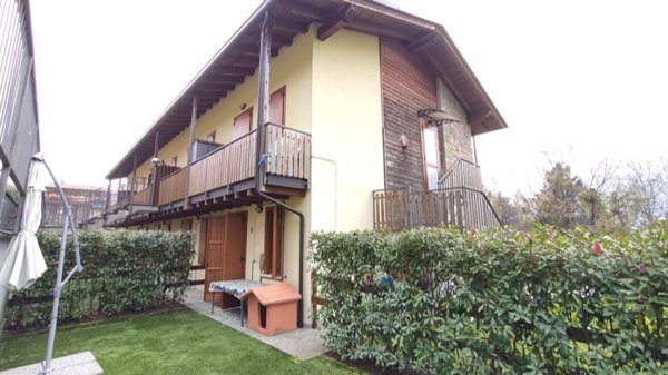 appartamento in vendita a Gazzaniga in zona Orezzo