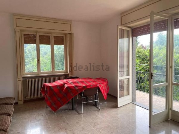 appartamento in vendita a Gazzaniga in zona Orezzo