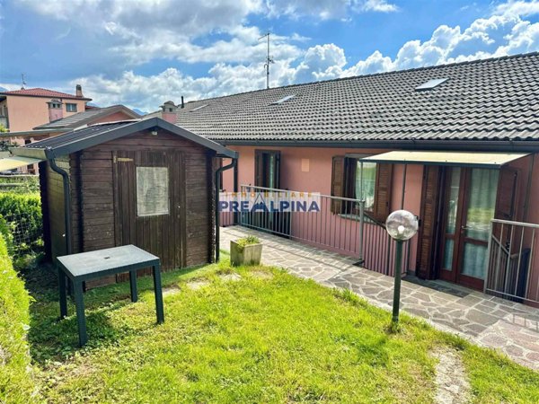 appartamento in vendita a Gazzaniga in zona Orezzo