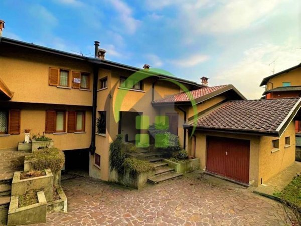 appartamento in vendita a Gazzaniga
