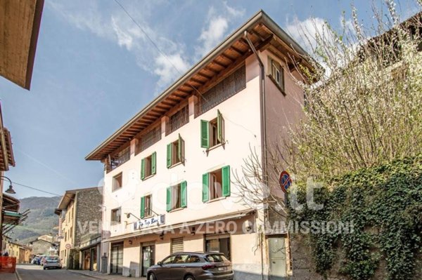 casa indipendente in vendita a Gazzaniga