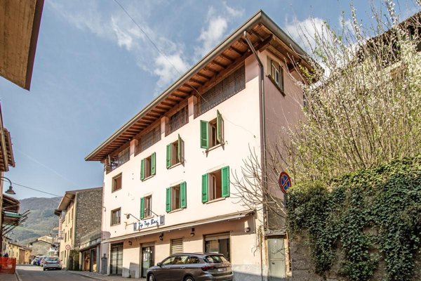 casa indipendente in vendita a Gazzaniga