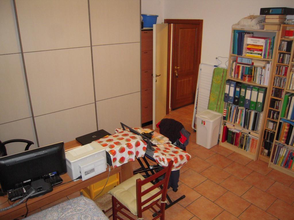 appartamento in vendita a Gazzaniga in zona Orezzo
