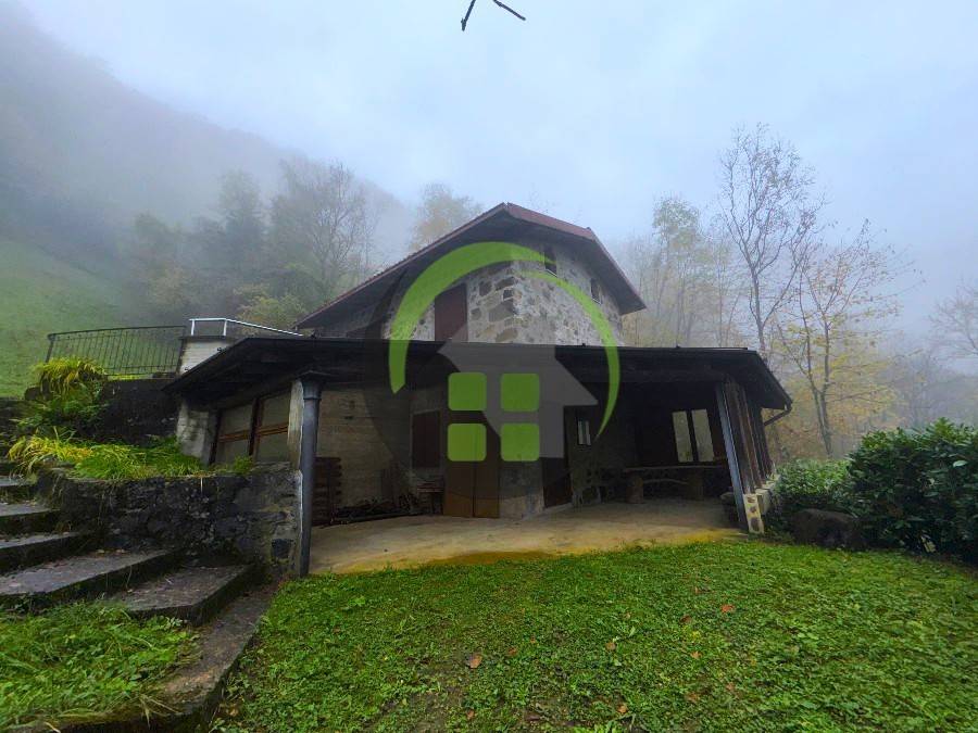 casa indipendente in vendita a Gazzaniga