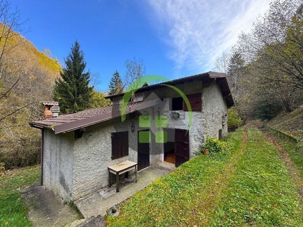 quadrivano in vendita a Gazzaniga