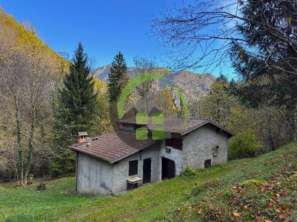 casale in vendita a Gazzaniga