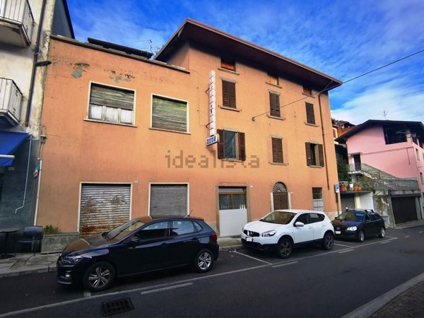 casa indipendente in vendita a Gazzaniga